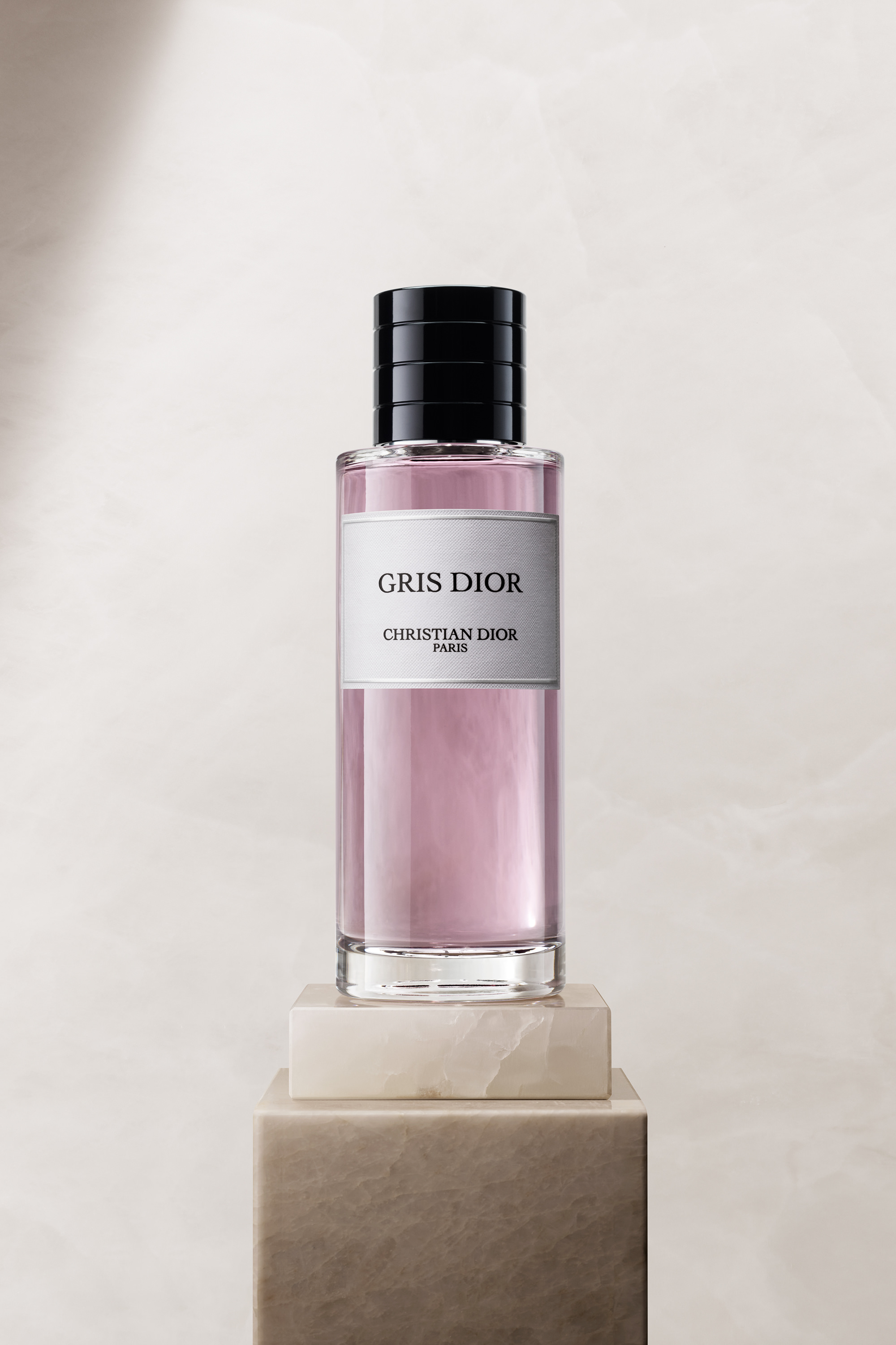 Gris Dior
Eau de parfum mixte - notes chyprées
