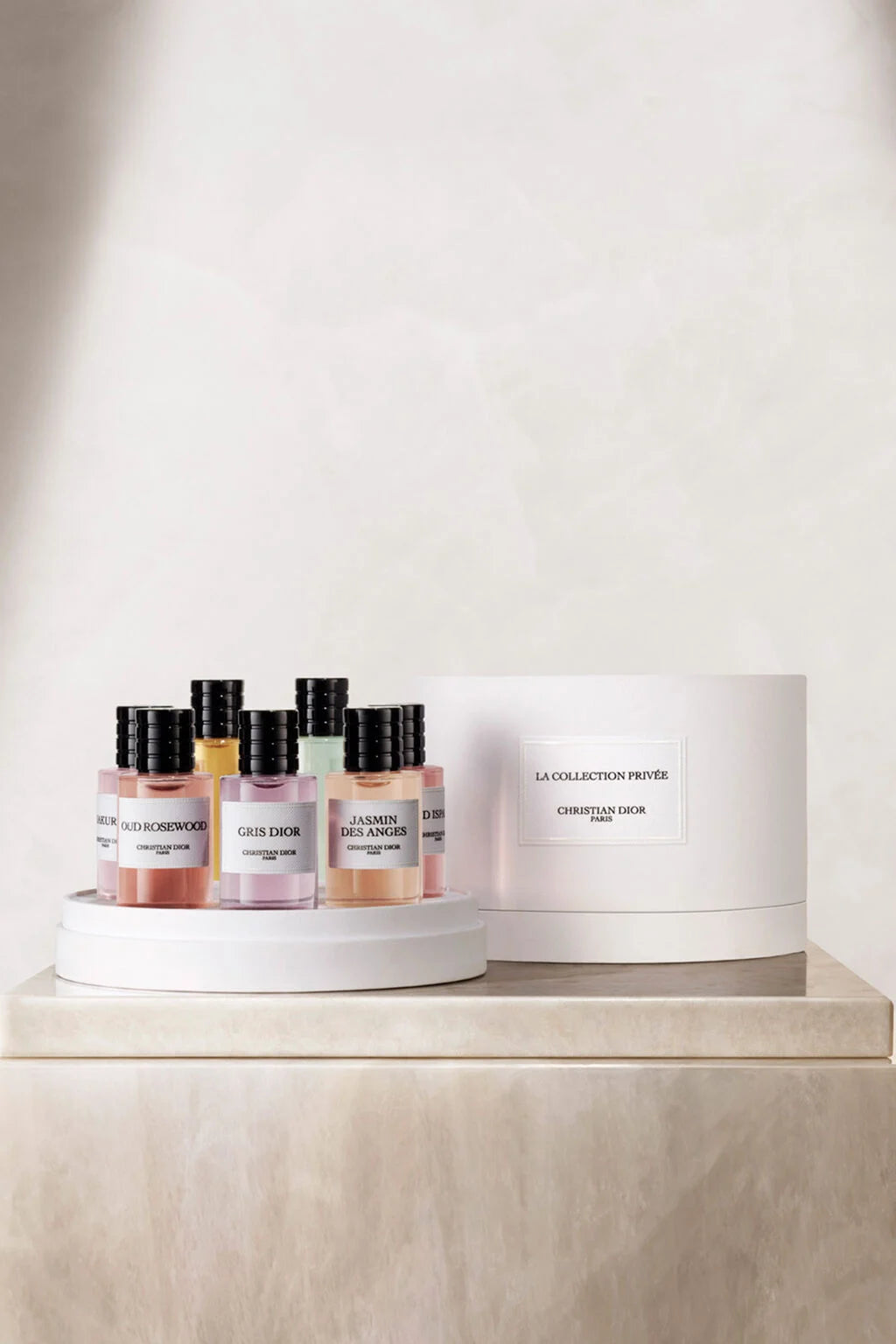 La Collection Privée Christian Dior
Palette du parfumeur
Coffret de 8 miniatures de parfum - 8 x 10 ml