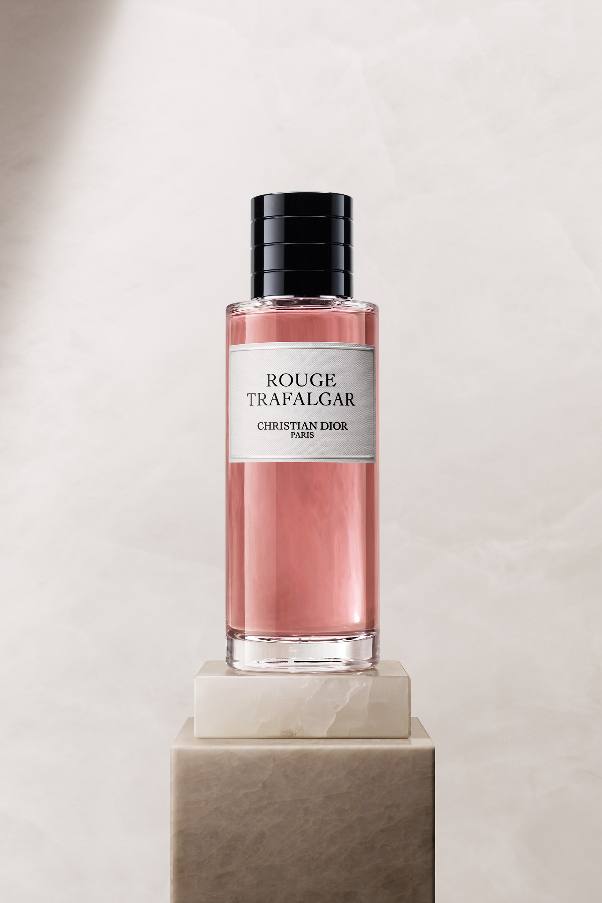 Rouge Trafalgar
Eau de parfum mixte - notes chyprées et fruitées