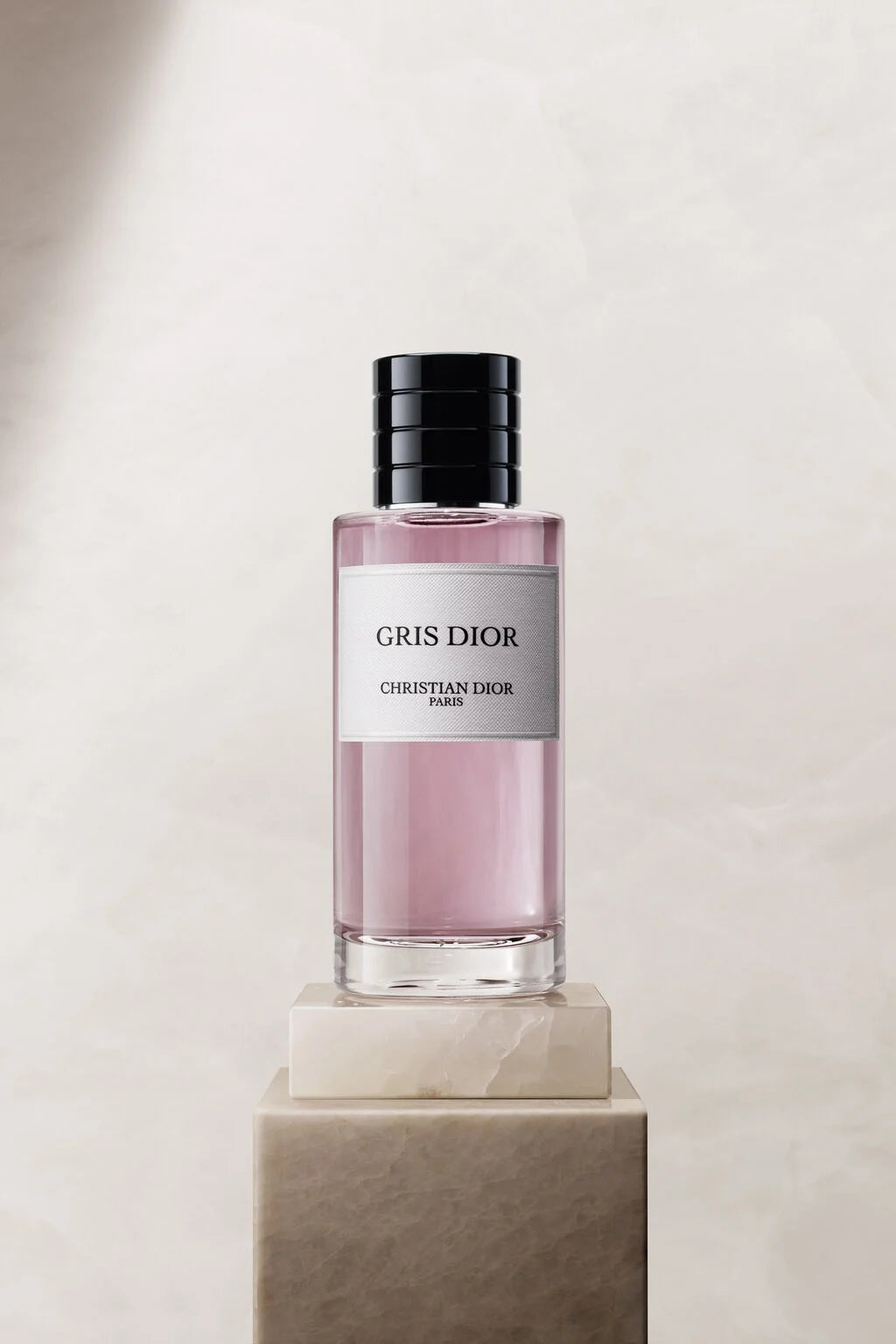Gris Dior
Eau de parfum mixte - notes chyprées