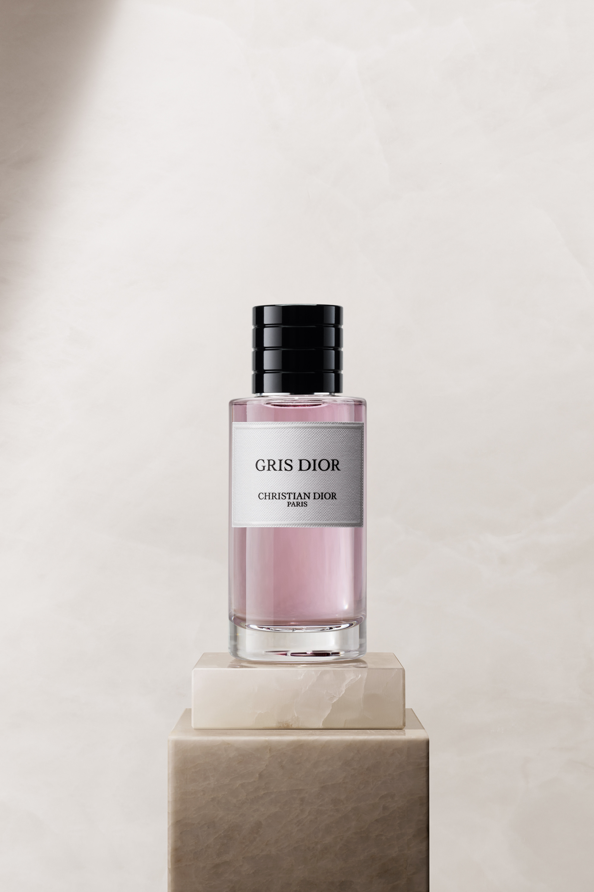 Gris Dior
Eau de parfum mixte - notes chyprées