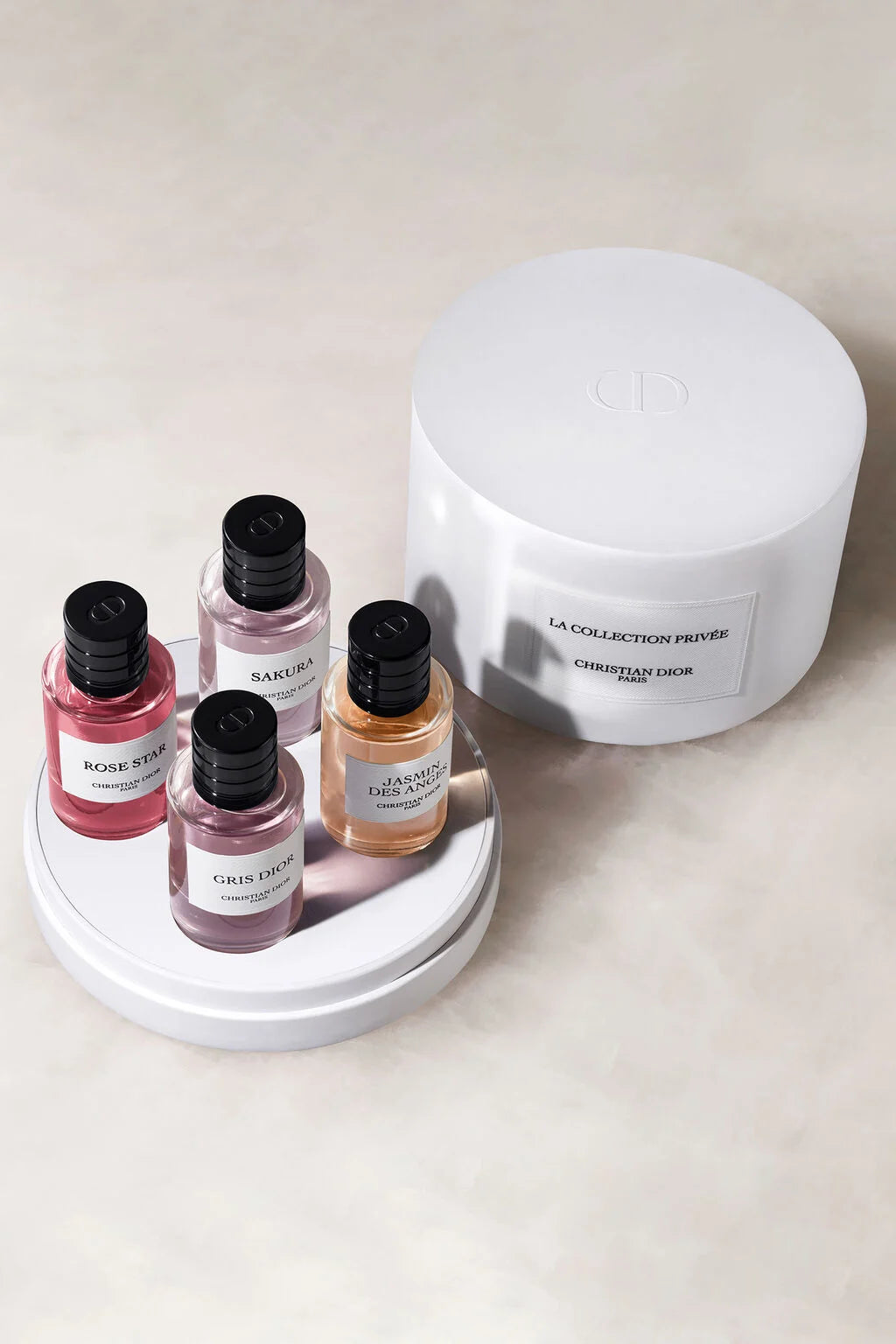 La Collection Privée Christian Dior
Coffret floral du parfumeur
Coffret de 4 miniatures de parfum floraux